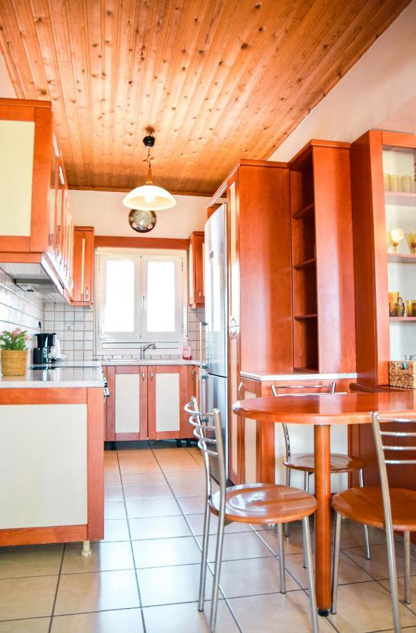 Spacious & Bright Flat With Balcony Διαμέρισμα Λαύριο Εξωτερικό φωτογραφία